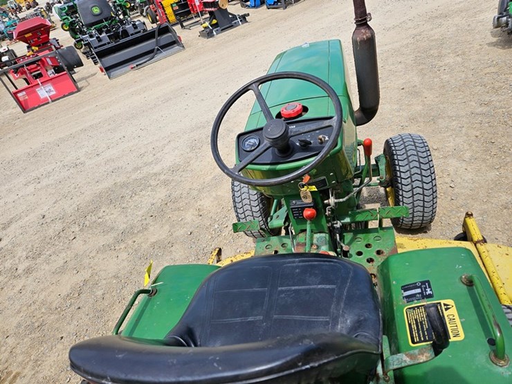 john-deere-650-image-25