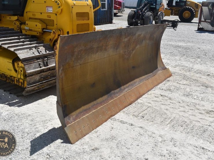 2019-komatsu-d51pxi-24-image-22