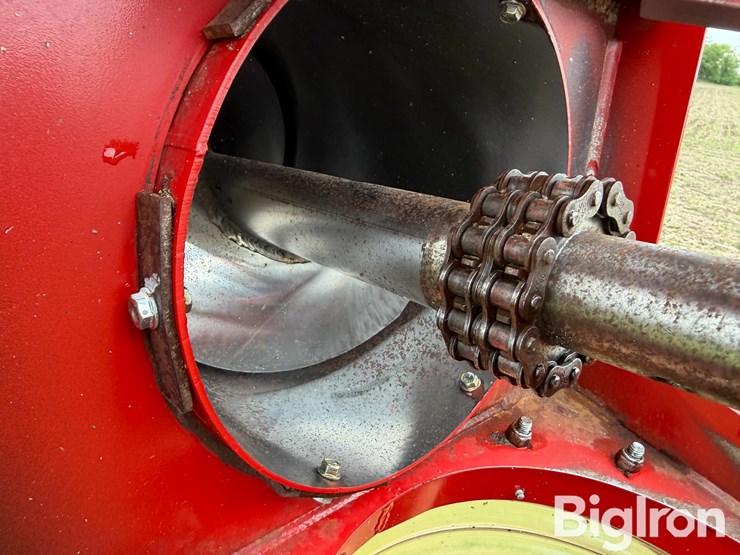 westfield-mkx-10-63-swing-away-hopper-grain-auger-image-10