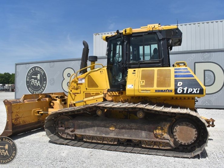 2016-komatsu-d61pxi-24-image-13