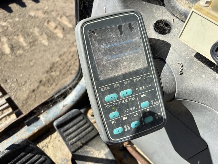 komatsu-pc200-l-image-30