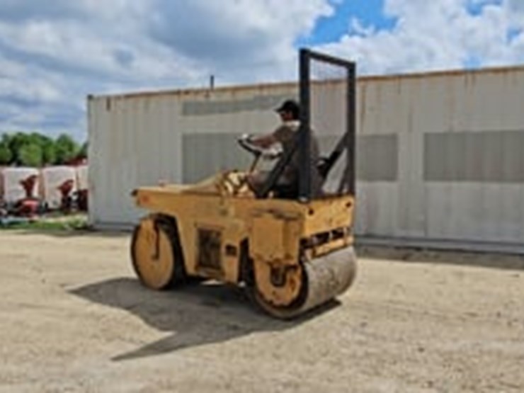 1977-bomag-bw90-image-5