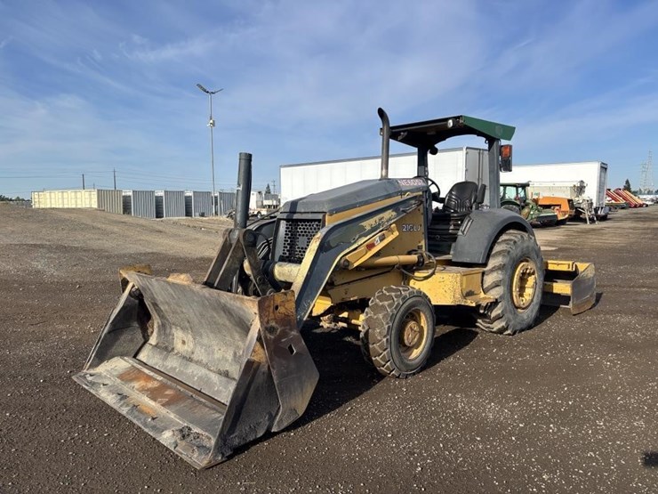 2010-deere-210lj-image-1