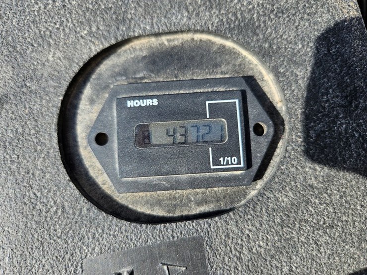 john-deere-3225c-image-29