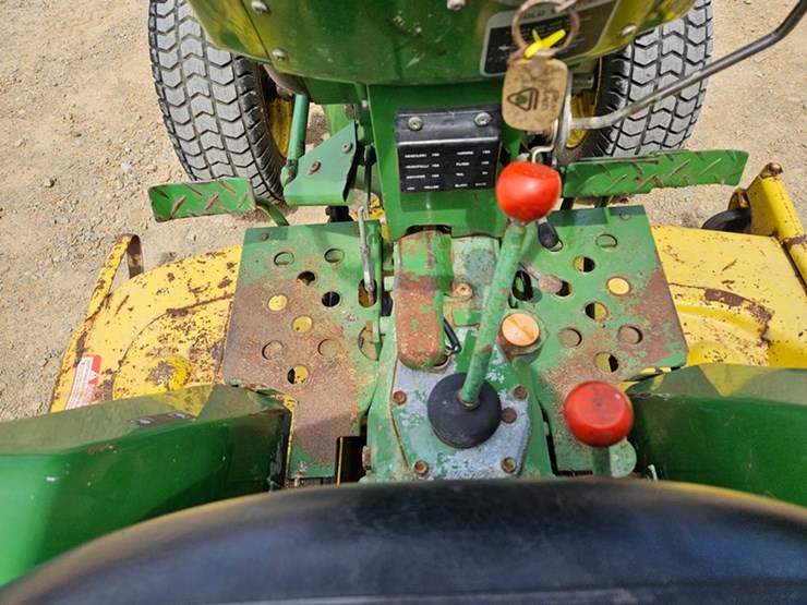 john-deere-650-image-26