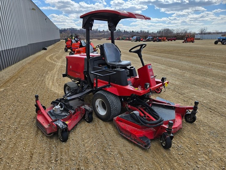 #5050-•-toro-ground-master-4000d-wide-area-mower-image-7