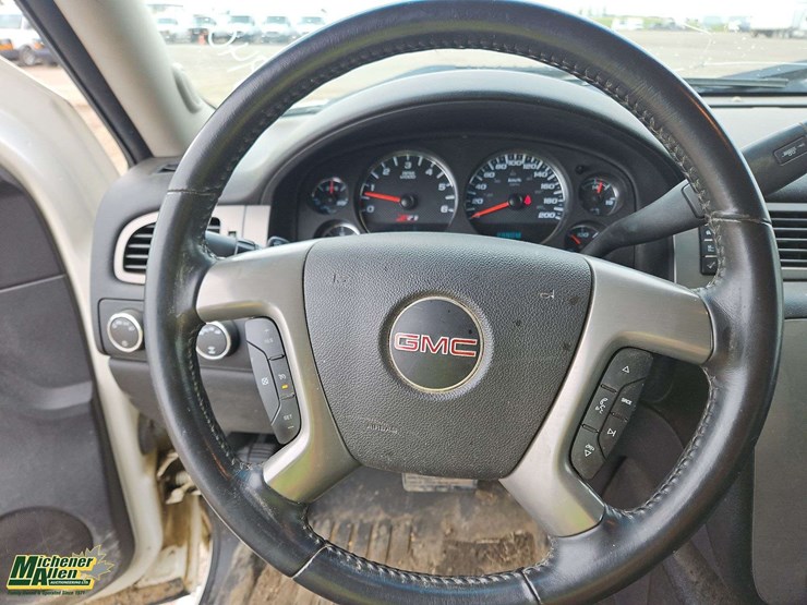 2013-gmc-sierra-1500-image-14