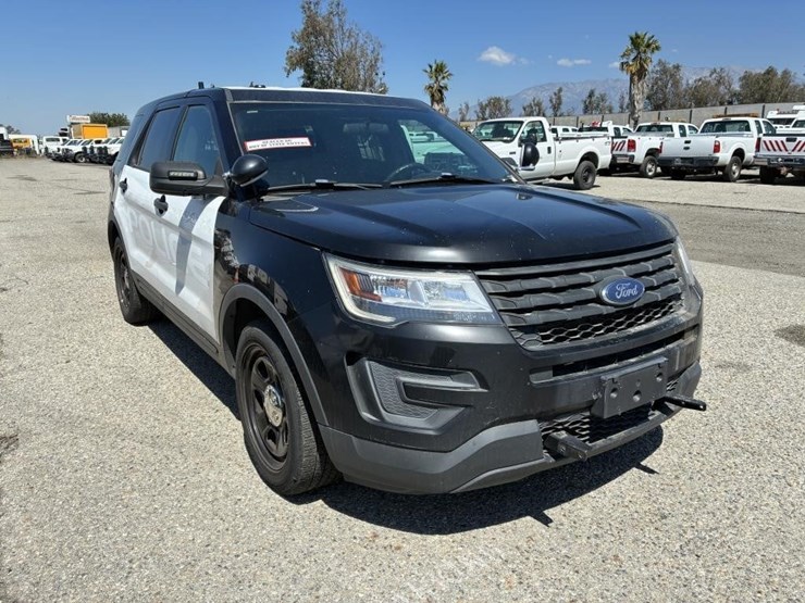 2018-ford-explorer-police-interceptor-image-2