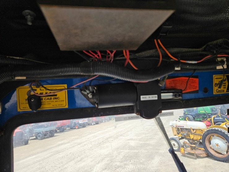 new-holland-cm274-image-25