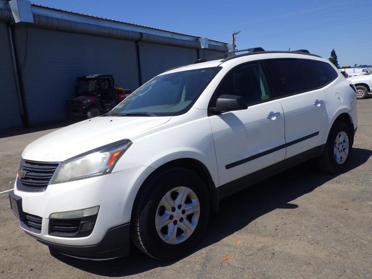 2014-chevrolet-traverse-image-1