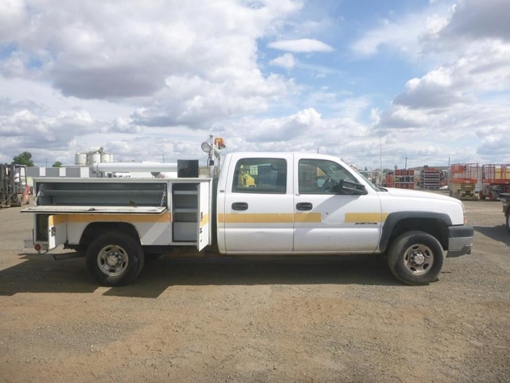 2003-chevrolet-2500-image-8