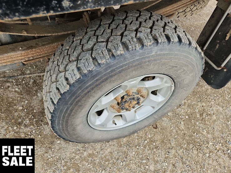 2013-ford-f350-image-13