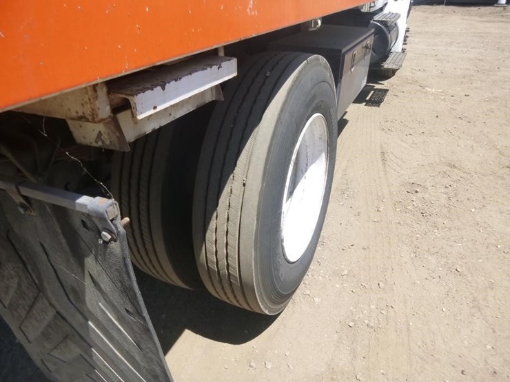 2006-international-durastar-4300-image-38