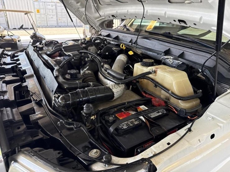 2016-ford-f350-image-16