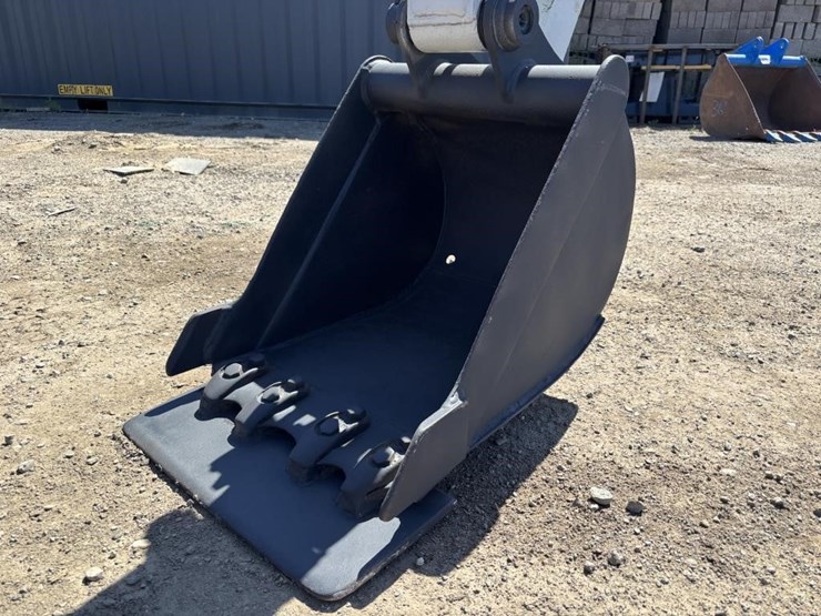 takeuchi-tb025-image-11