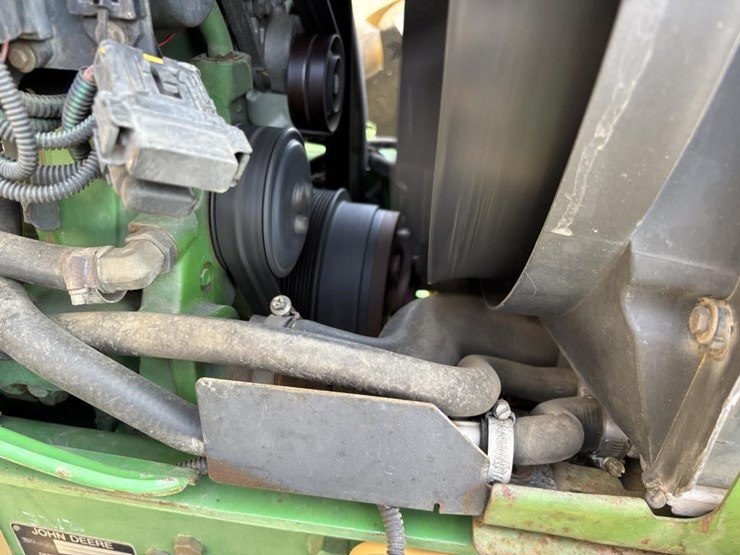 john-deere-6420-image-64