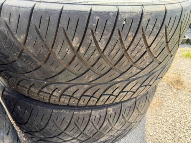 4--tires-&-22”dub-wheels-image-5