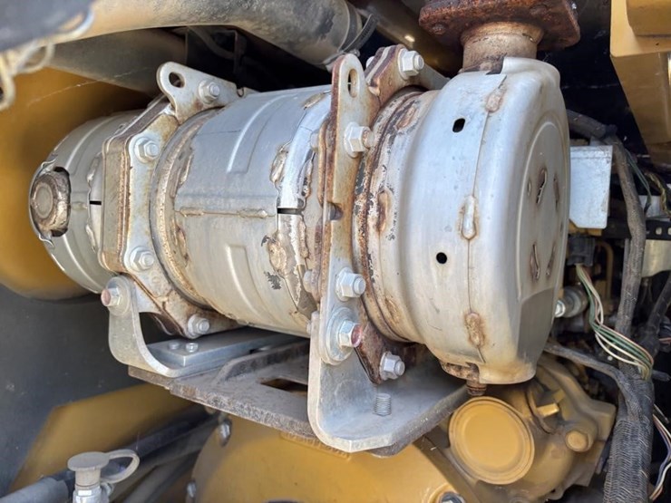 2015-caterpillar-308e2-cr-image-44