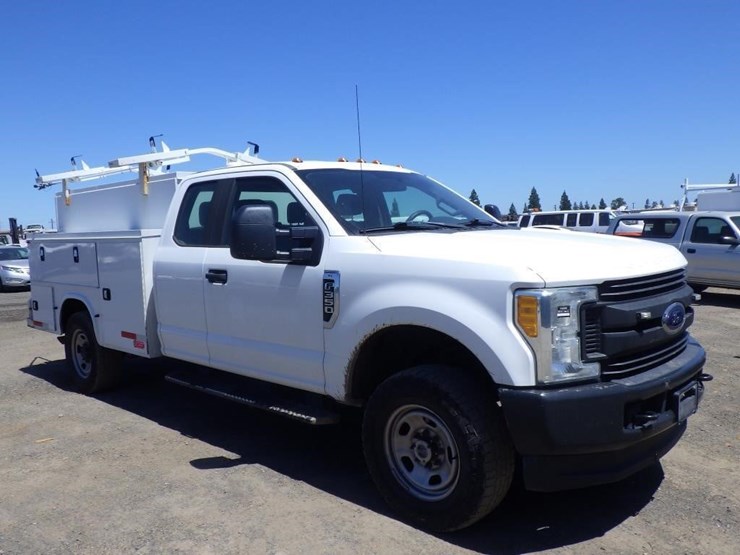 2017-ford-f350-image-2