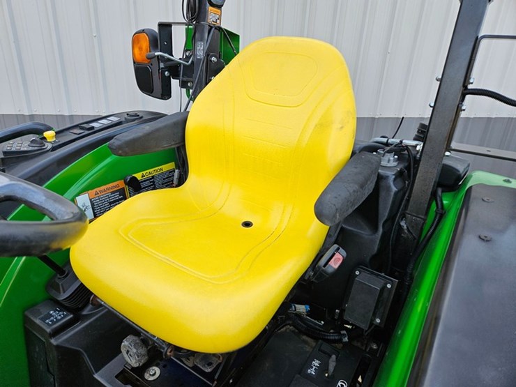 john-deere-4066r-image-26