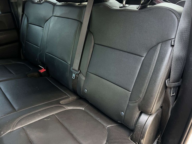 2021-chevrolet-silverado-2500-image-18