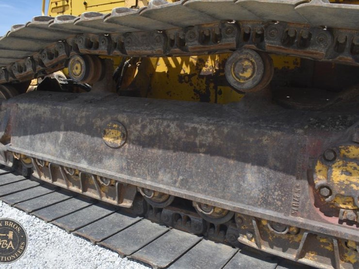 2016-komatsu-d61pxi-24-image-33