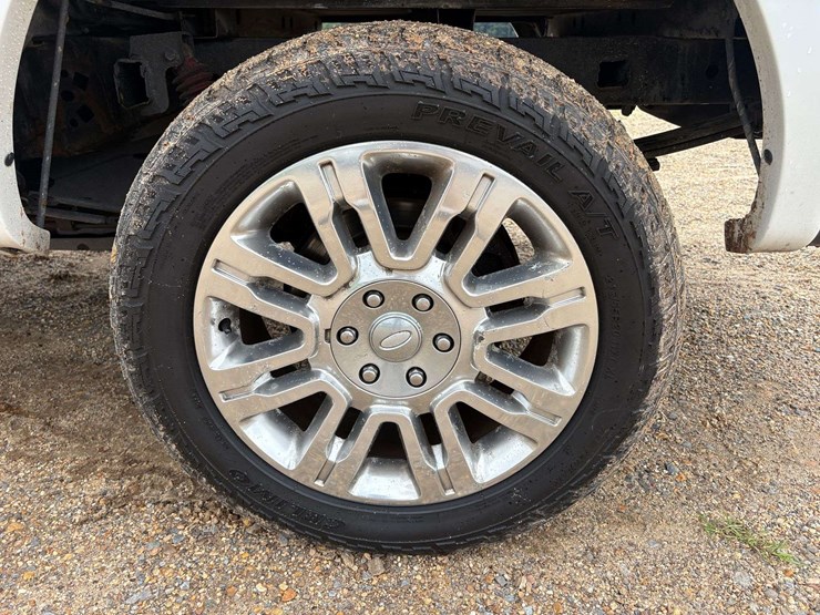 2012-ford-f150-platinum-image-8