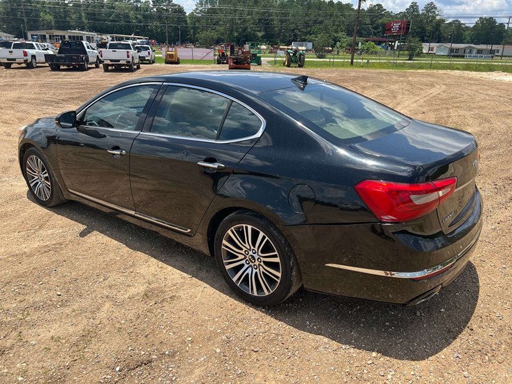 2014-kia-cadenza-4-door-sedan-(155,518-miles)-image-2