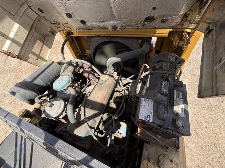 komatsu-fg25s-4-image-17