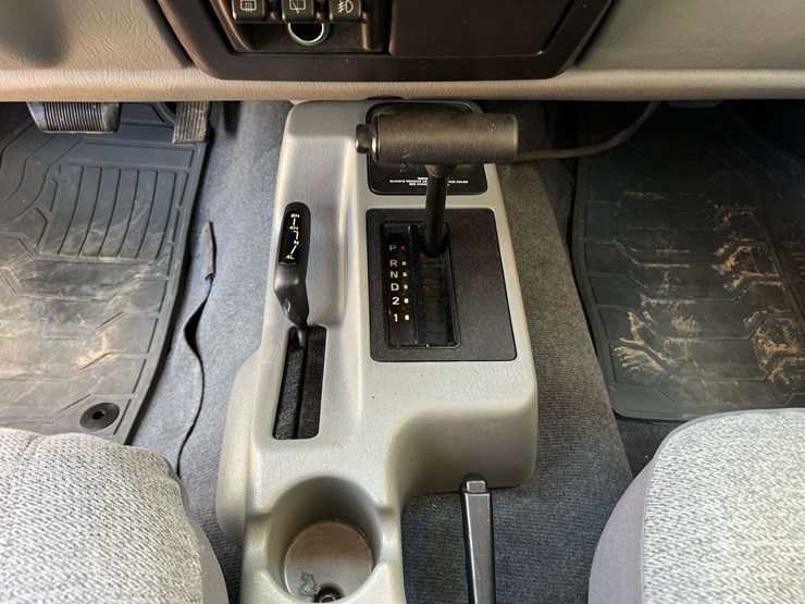 1999-jeep-wrangler-image-33