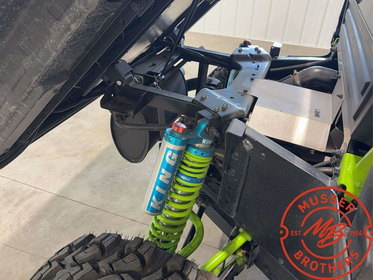 2018-arctic-cat-700-xt-image-16