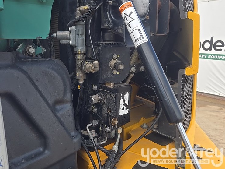2021-volvo-a25g-image-40