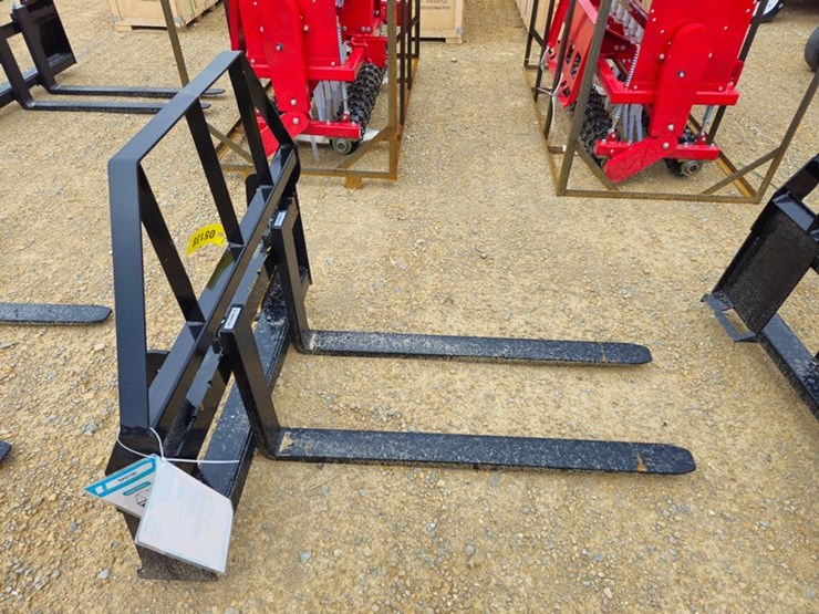 #5138-•-2026-mower-king-sa-48"-pallet-fork-image-6