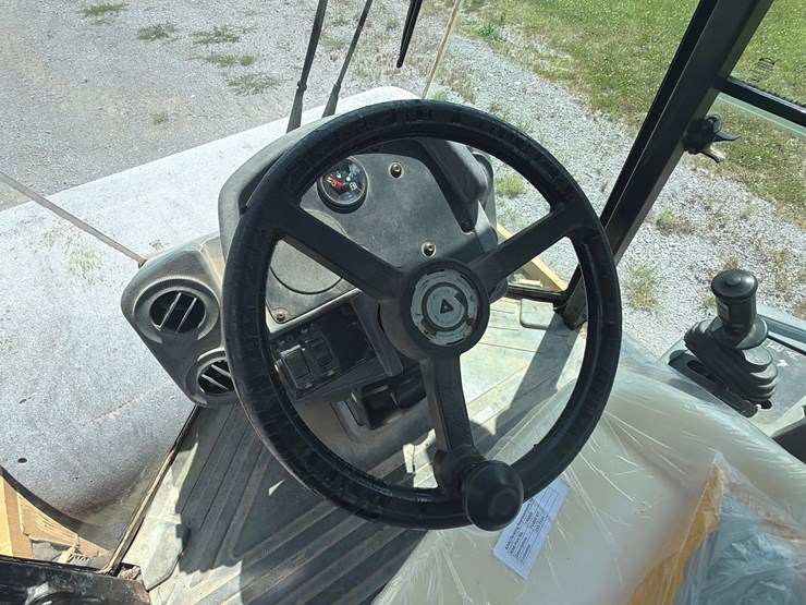 caterpillar-cs-563e-image-13