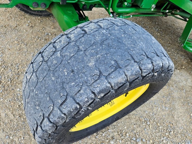 john-deere-4066r-image-12