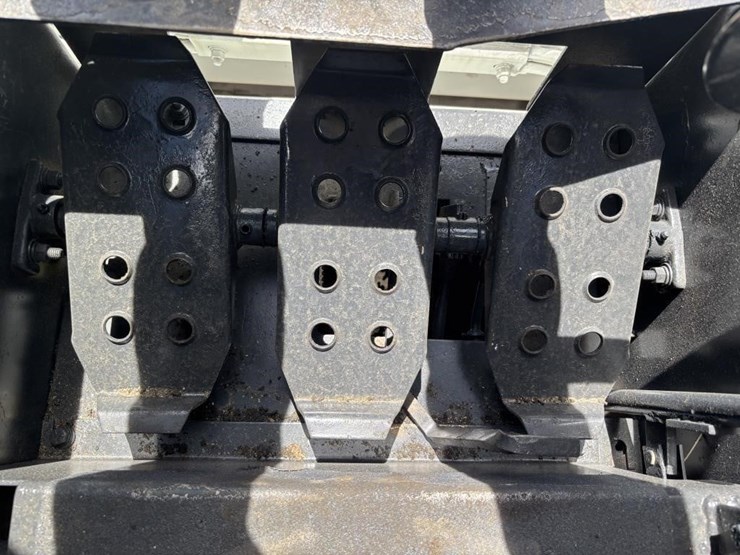 bobcat-725-image-25
