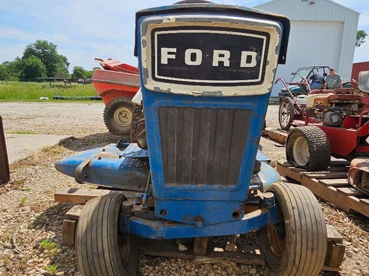 ford-tractor-image-2