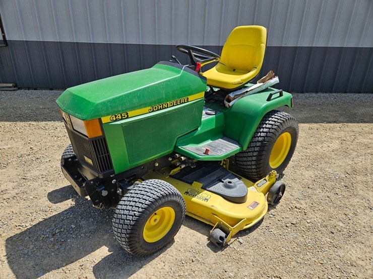 john-deere-445-image-1