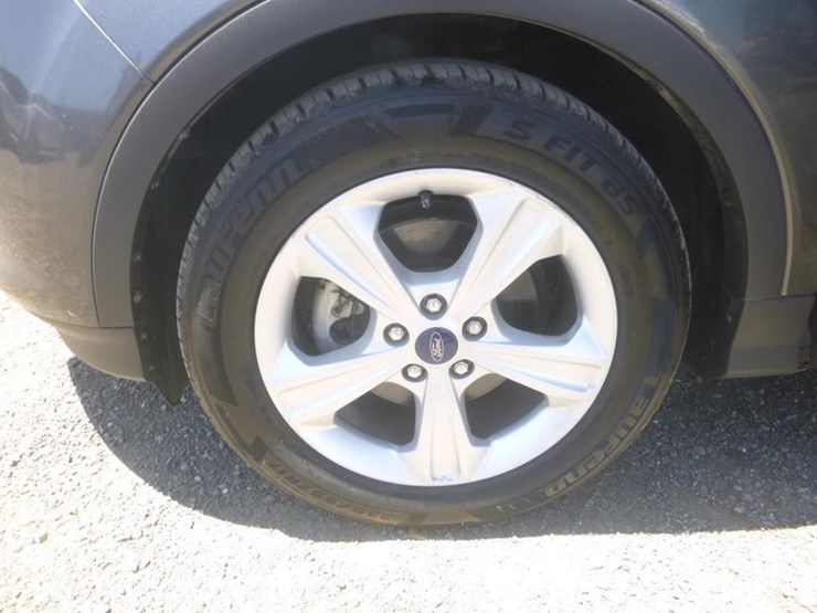 2015-ford-escape-image-14