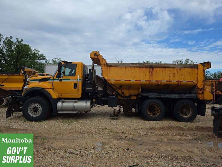 2011-international-workstar-7600-image-5