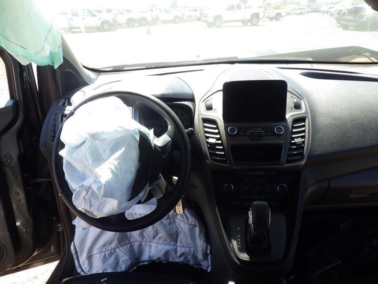 2023-ford-transit-connect-image-9