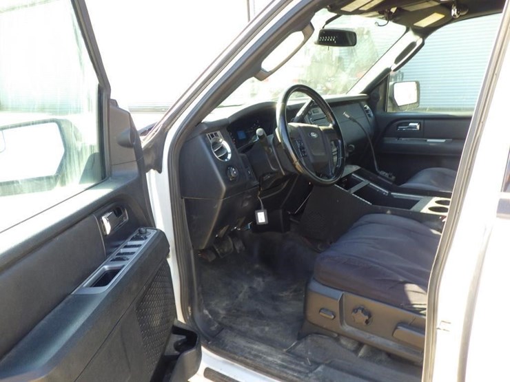 2017-ford-expedition-image-5