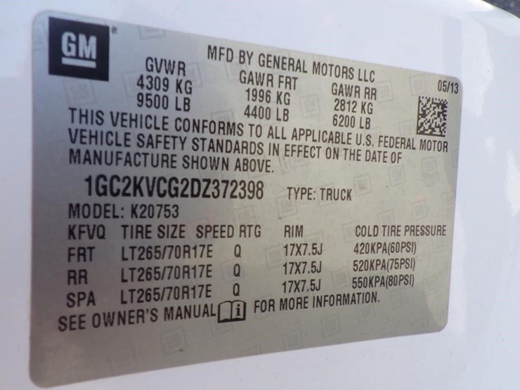 2013-chevrolet-2500hd-image-13