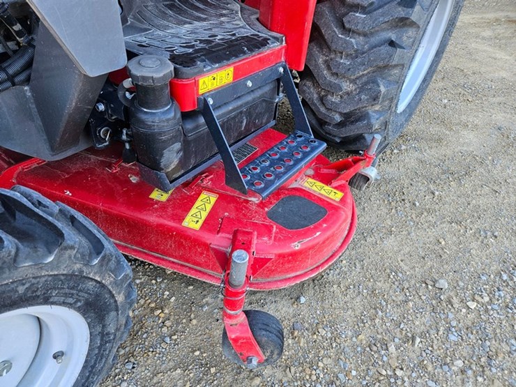 massey-ferguson-1735m-image-14