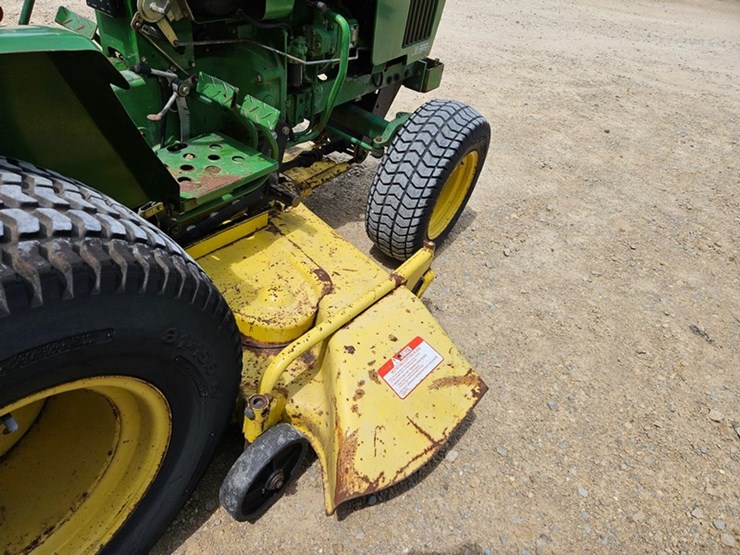 john-deere-650-image-21