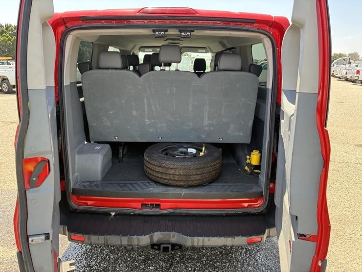 2017-ford-transit-image-10