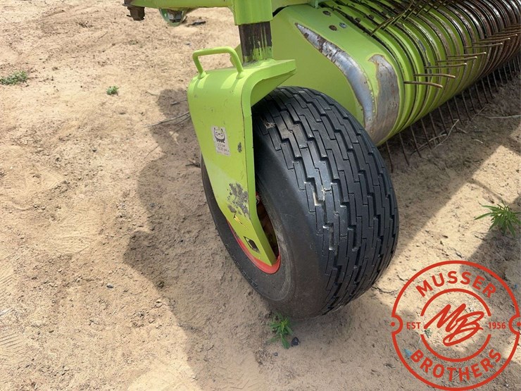 2014-claas-380-image-23