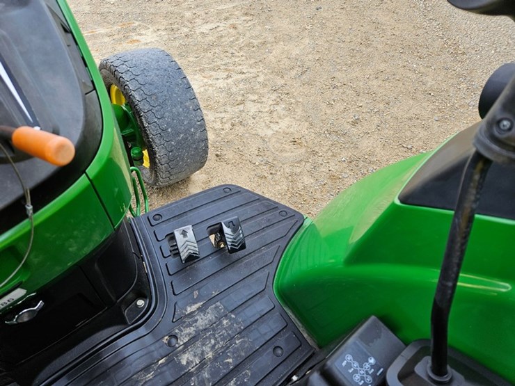 john-deere-4066r-image-29