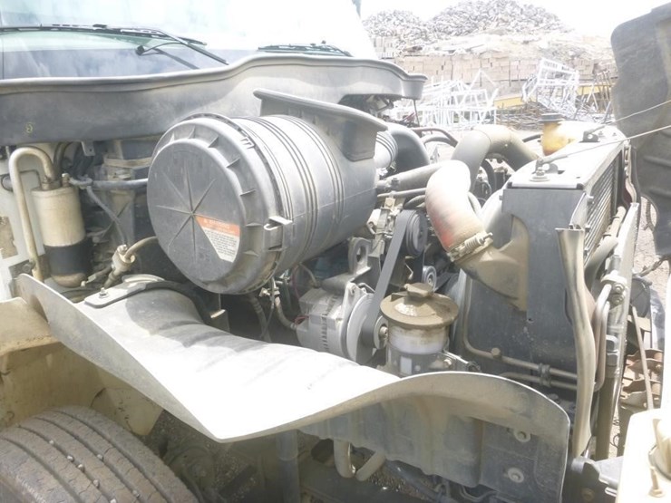 2006-international-durastar-4200-image-19