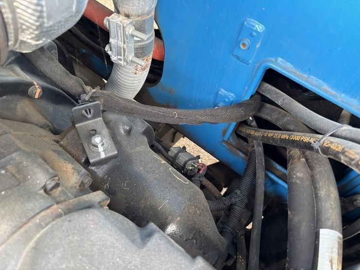 2019-genie-gth844-image-46